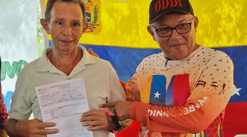 Otorgan cartas agrarias y registros a productores de Valles del Tuy