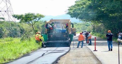 Colocan toneladas de asfalto en la Troncal 13 en Guárico