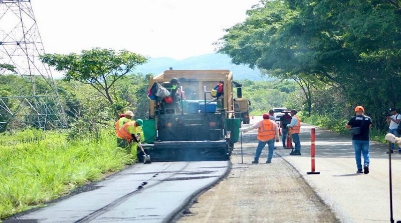 Colocan toneladas de asfalto en la Troncal 13 en Guárico