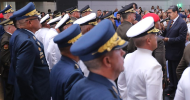 Comandante en Jefe Nicolás Maduro lidera ascenso de oficiales de la FANB