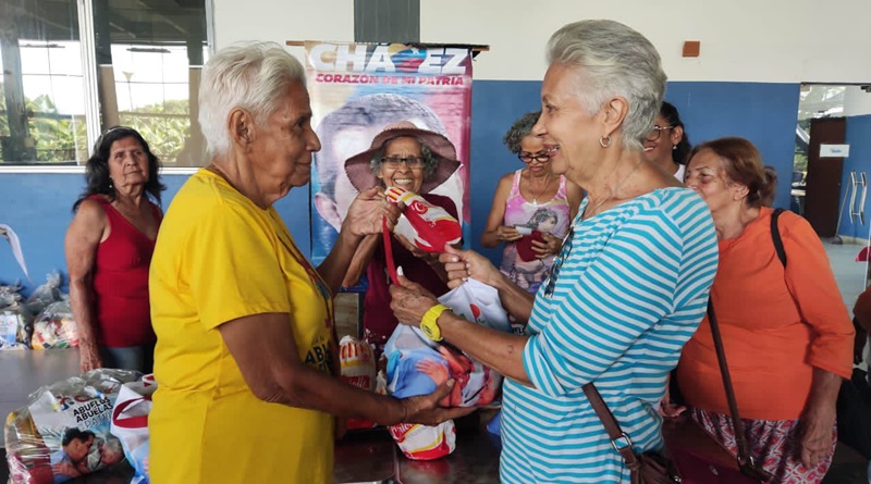 Entregados combos CLAP Especial a abuelos y abuelas en Aragua