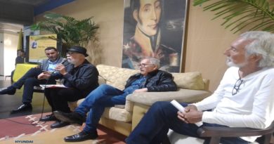 Leonardo Ruíz califica al festival de Poesía como una bandera de lucha de Venezuela