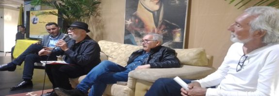 Leonardo Ruíz califica al festival de Poesía como una bandera de lucha de Venezuela