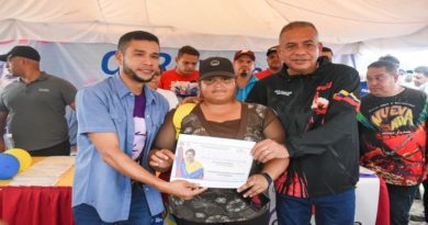 Entregan certificados de Titularidad de Tierras en Guasipati
