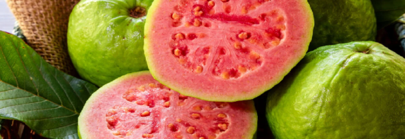 ¿Qué le sucede al organismo si consume guayaba diariamente?