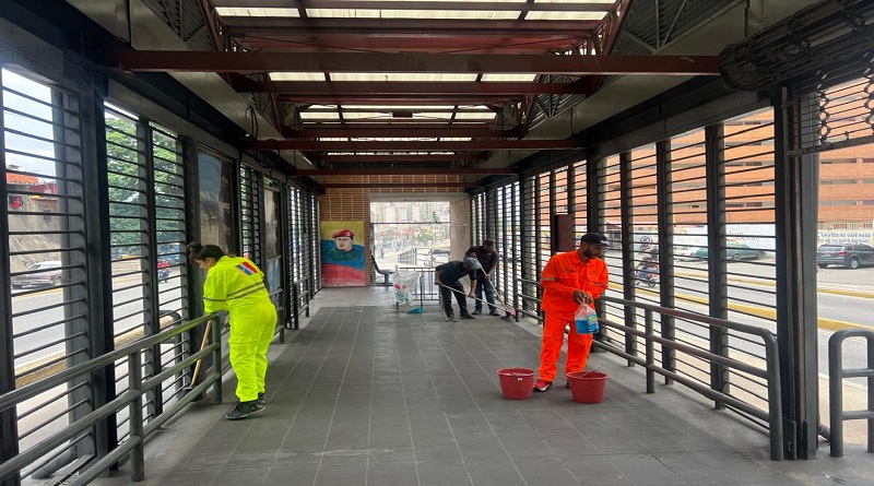 Gobierno Nacional inicia rehabilitación de estaciones del Metrobús