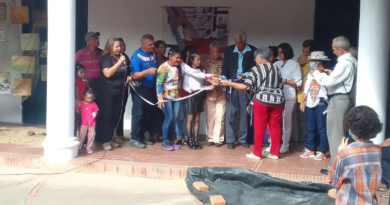 Inauguran exposición El azul de las memorias en homenaje a Mimina Rodríguez Lezama