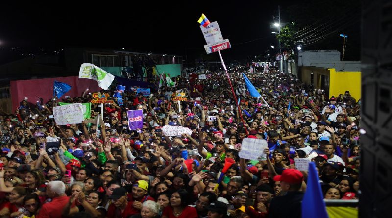 Nicolás Maduro: Somos el poder constructivo del amor para encarar el futuro