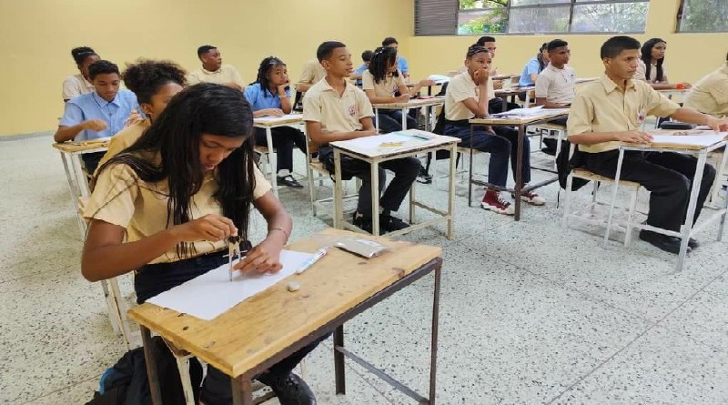 Culmina III Congreso de Educación Matemática en Miranda