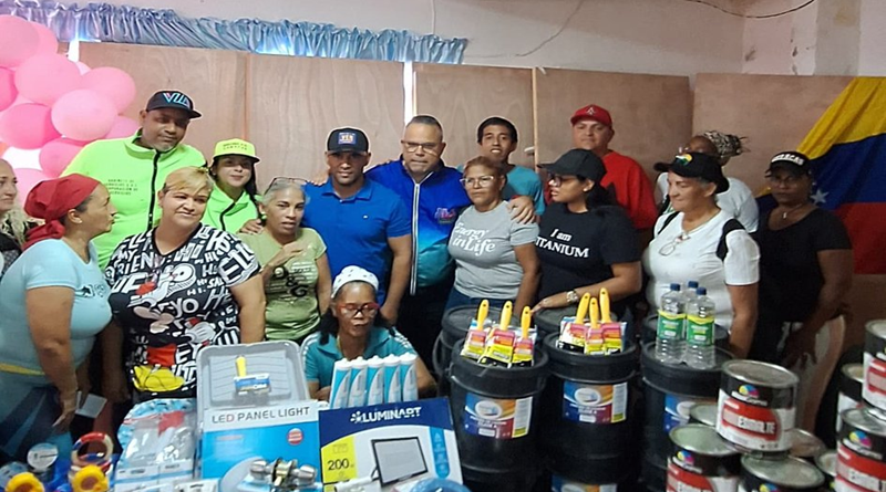 Entregan materiales para rehabilitar CEI "Augusto Malavé Villalba" de La Vega