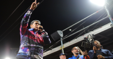 Candidato Nicolás Maduro llama al pueblo venezolano a unirse para defender la paz