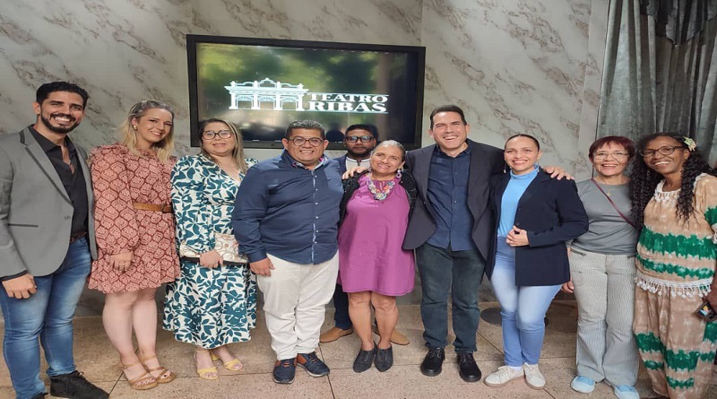 Presentan junta directiva del Teatro Ribas