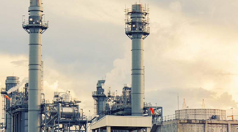 Egipto busca aumentar la capacidad de producción petroquímica