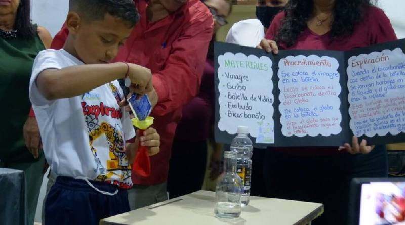 Inauguran-aula-ciencias-beneficio-estudiantes-sorocaima