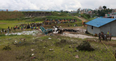 Recuperados 18 cuerpos tras estrellarse avión en aeropuerto de Katmandú