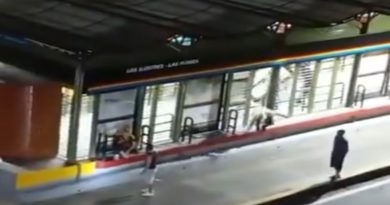 Sectores fascistas destruyen instalaciones remodeladas del Bus Caracas