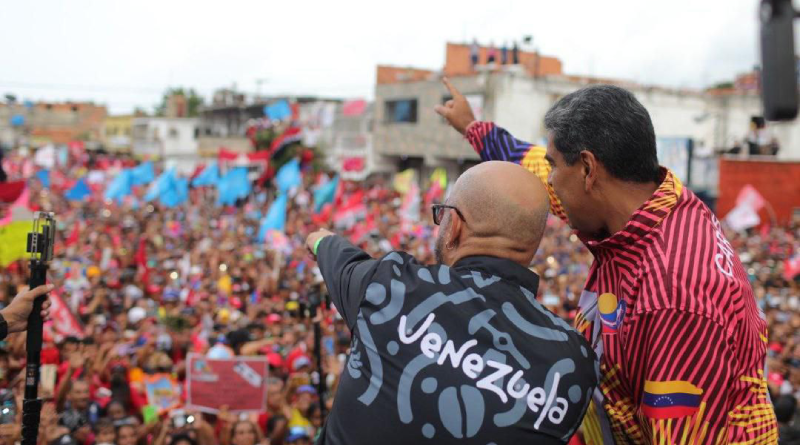 Nicolás Maduro es recibido por el pueblo amoroso del estado Carabobo