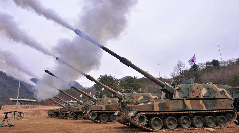 Corea del Sur realiza ejercicios con fuego real en frontera norte