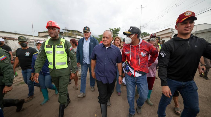 Diosdado Cabello realizó recorrido por las zonas afectadas por las lluvias en Cumanacoa
