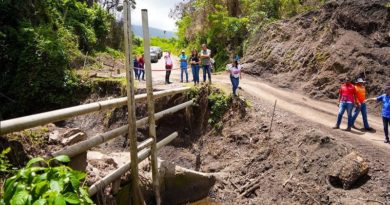 Atienden comunidad Mundo Nuevo afectada por crecida del rio Amana en Anzoátegui