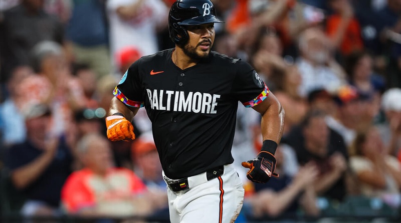 Anthony Santander conecta cuadrangular en victoria de Orioles