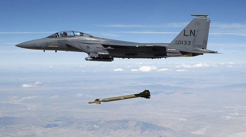 Acusan a Israel de usar bombas antibúnker contra el Líbano y Gaza