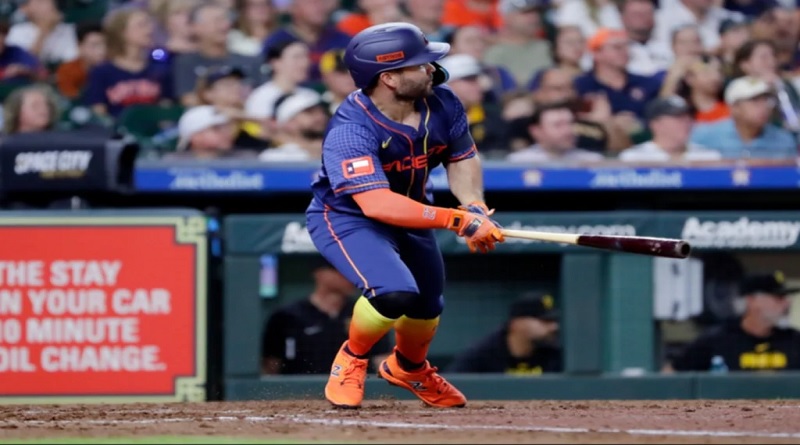 Ningún segunda base batea más que José Altuve en 2024
