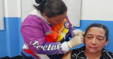 Entregan 68 prótesis auditivas en Carayaca gracias al 1×10 del Buen Gobierno