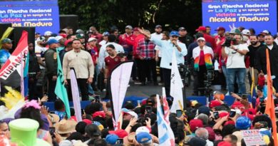 Presidente Maduro: Pueblo chavista sale a las calles para garantizar la paz