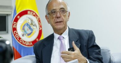 Ministro de Defensa de Colombia denuncia plan para atentar contra presidente Petro