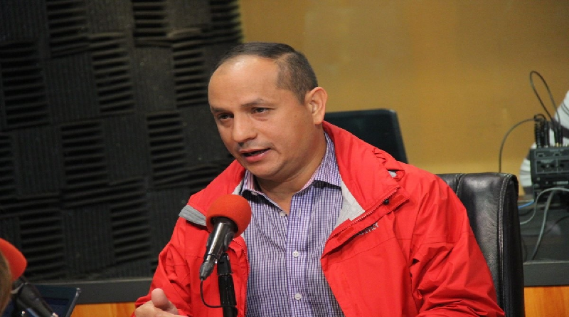 Ministro Araguayán rechaza campaña de la DEA para criminalizar a Conviasa