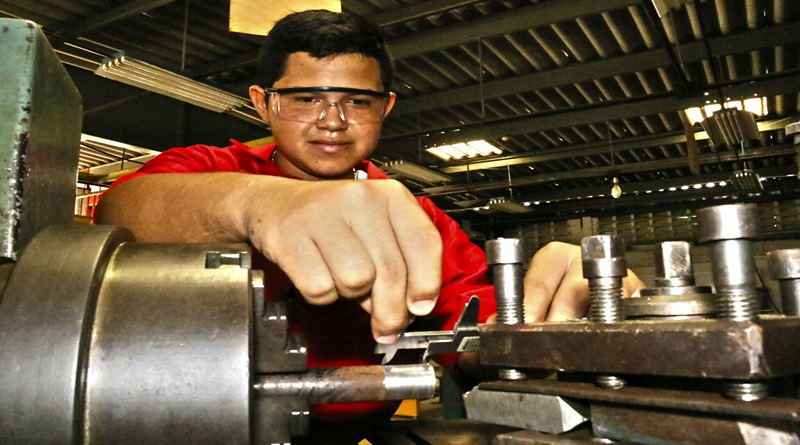 Más de 41 mil 800 inscritos en el motor industrial a través del Inces en Zulia