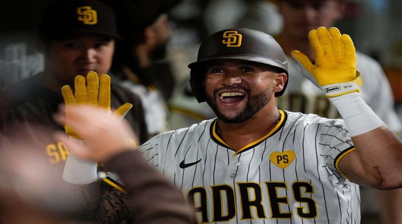 Padres vence a Piratas con jonrón de David Peralta