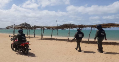 FANB inutiliza embarcación del narcotráfico en costa de Falcón