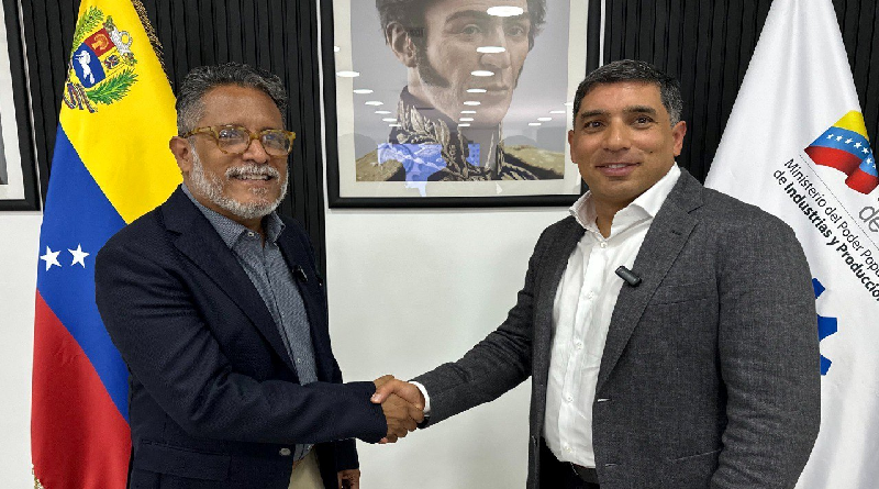 Pedro Tellechea asume Ministerio de Industrias y Producción Nacional