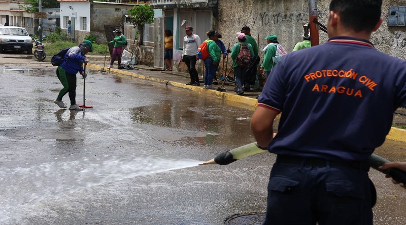 Atiende a los afectados por las lluvias del sector El Recurso en Aragua