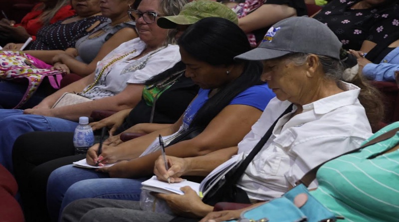 Avanzan en la formación para registro de emprendedores en Aragua