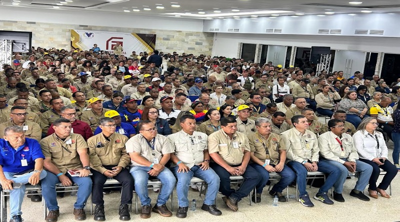 Trabajadores de Empresas Básicas participaron en ponencia sobre el Fascismo