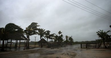 Huracán Helene pasa a categoría cuatro al avanzar hacia Estados Unidos
