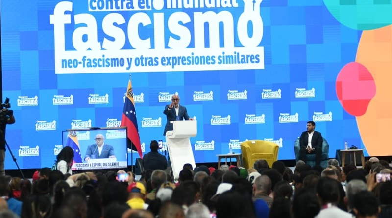 Jorge Rodríguez: Las redes sociales son un peligro real para la existencia del hombre
