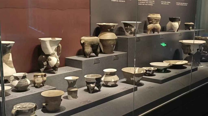 Asentamiento exhibe piezas de cuatro mil años en China