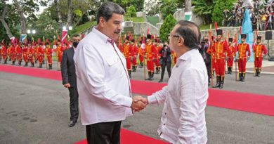 Venezuela se solidariza con presidente Petro tras intentos de golpe de Estado