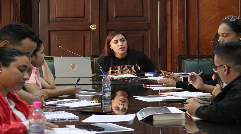 Diputada América Pérez: Debemos crear conciencia para afrontar el fascismo
