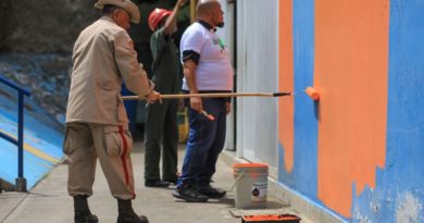 Bricomiles alcanzan 70 % de renovación en la U.E.N. Delgado Chalbaud en Coche