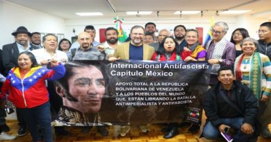 Canciller Gil se reúne con Red de Intelectuales en Defensa de la Humidad de México