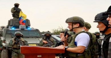 Ecuador impulsa reforma constitucional para permitir bases militares extranjeras