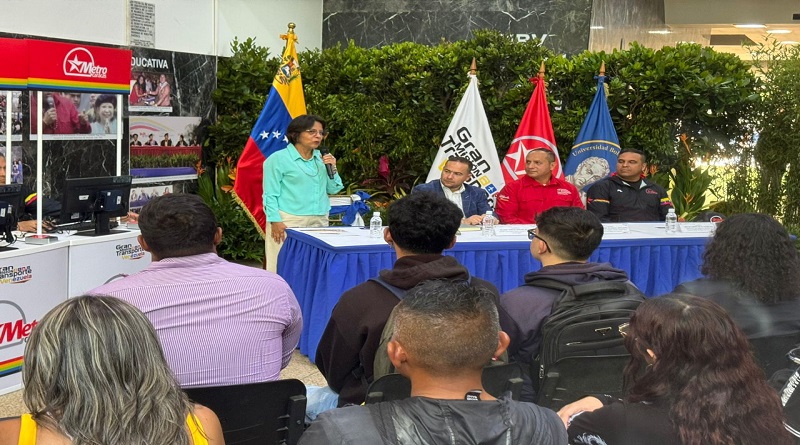 Favorecidos universitarios con operativo especial de tarjetas SUVE
