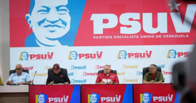 Diosdado Cabello afirma que González Urrutia huyó de la radical oposición fascist