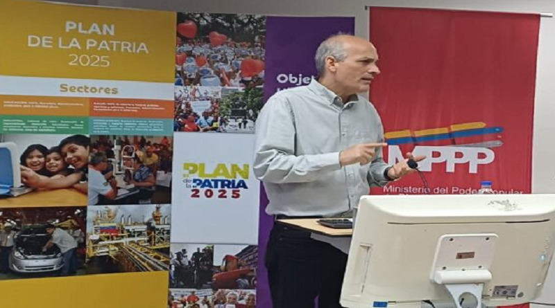 Poder Popular desarrolla debate para exponerlos en Congreso del Bloque Histórico