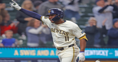 Jackson Chourio conectó Grand Slam en triunfo de Cerveceros